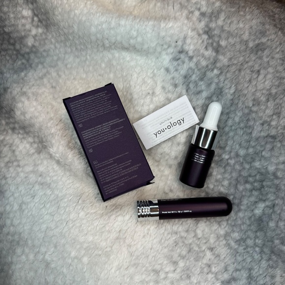 Younique's You-ology 7-day Vitamin C Treatment - Picture 4 of 5